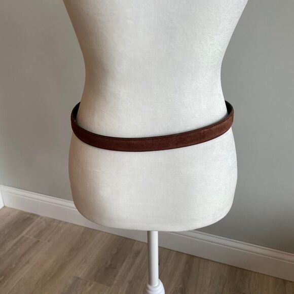Vintage Women's Chocolate Brown Suede Leather Belt w Gold Buckle Boho Western - Picture 3 of 8